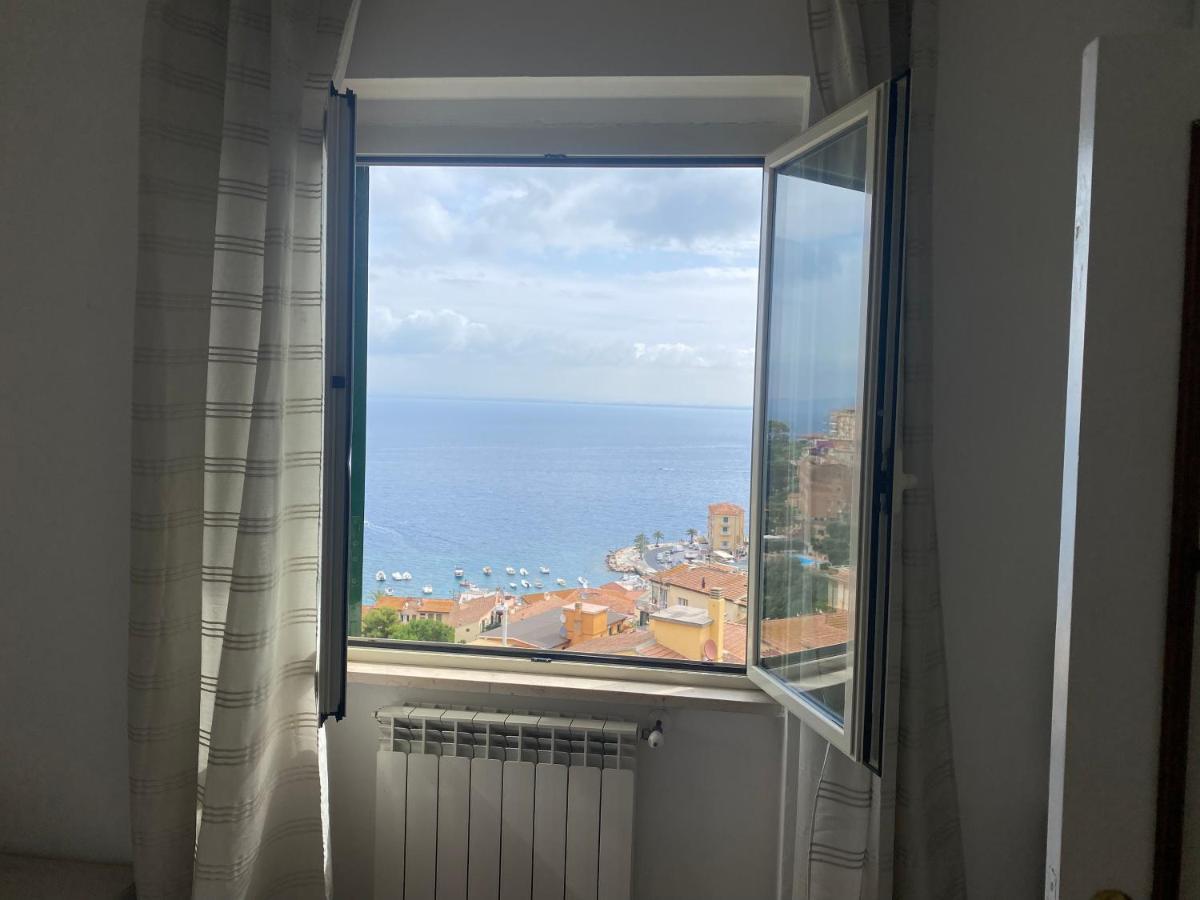 Bilocale Vista Mare Con Posto Auto Lägenhet Porto Santo Stefano  Exteriör bild