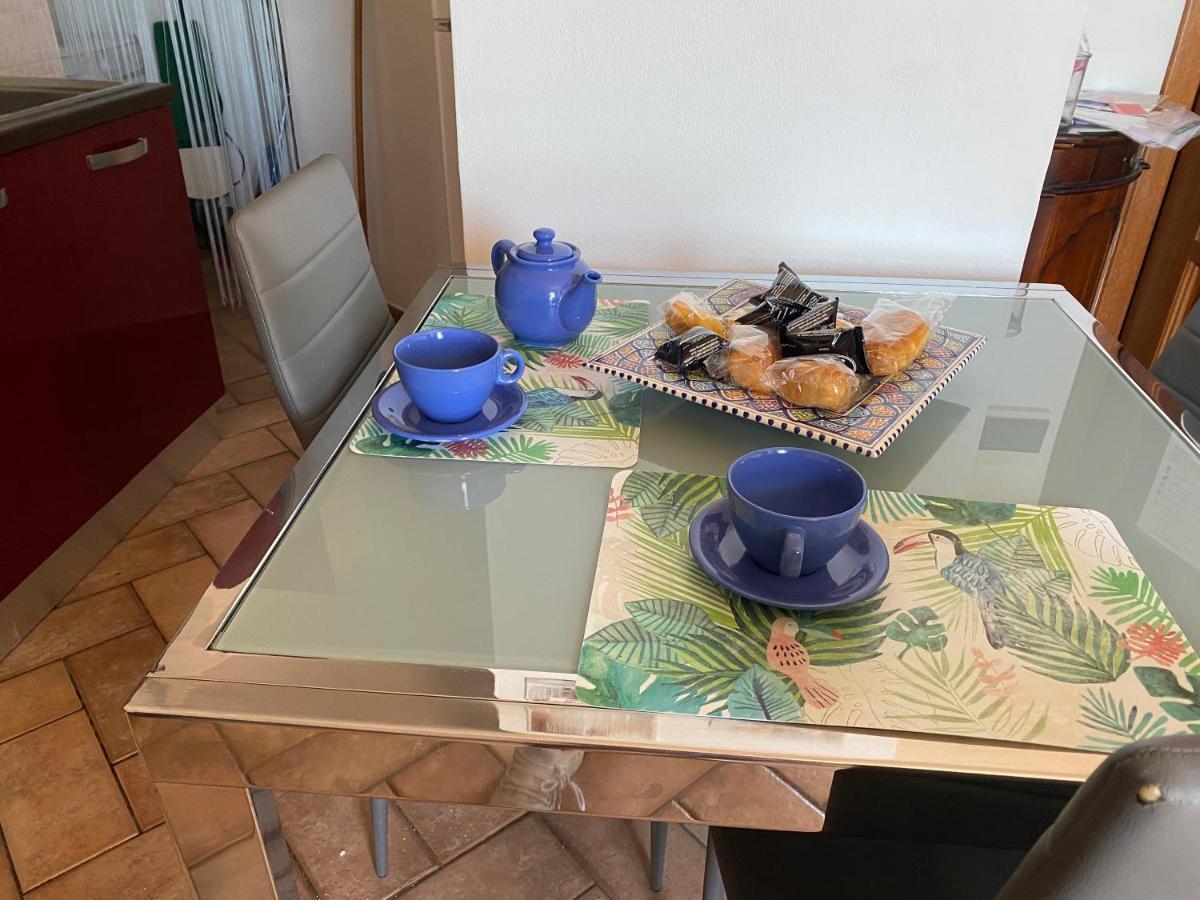 Bilocale Vista Mare Con Posto Auto Lägenhet Porto Santo Stefano  Exteriör bild