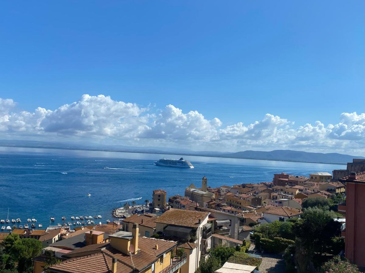 Bilocale Vista Mare Con Posto Auto Lägenhet Porto Santo Stefano  Exteriör bild
